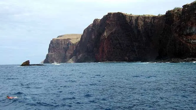 Sheer cliffs dropping into the sea at Shark’s Cove near Manele, Lanai.